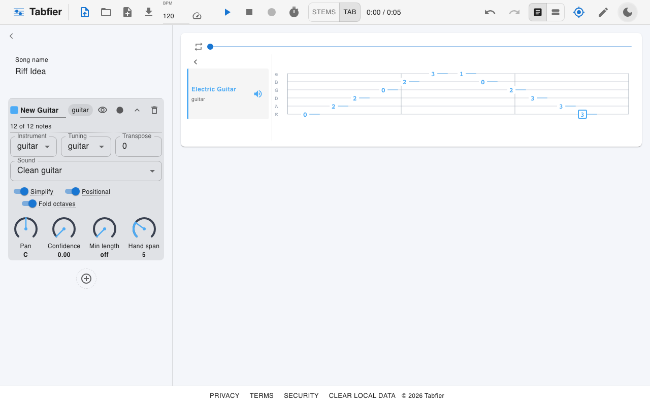 L'éditeur de tablature de Tabfier sur ordinateur, montrant un riff de guitare transcrit